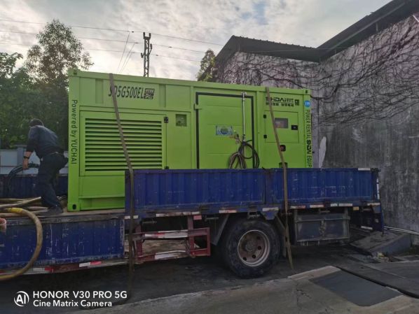 清遠本地應急發(fā)電車租賃